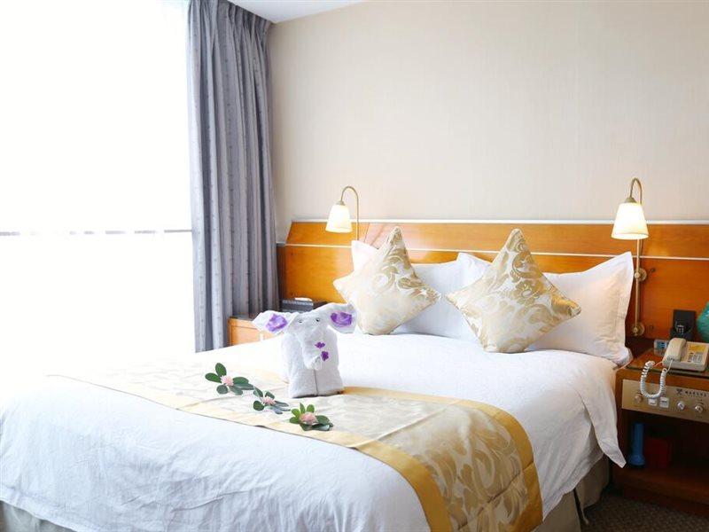 Yihe Hotel Canton Esterno foto