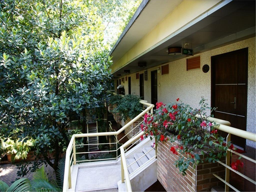 Yihe Hotel Canton Esterno foto