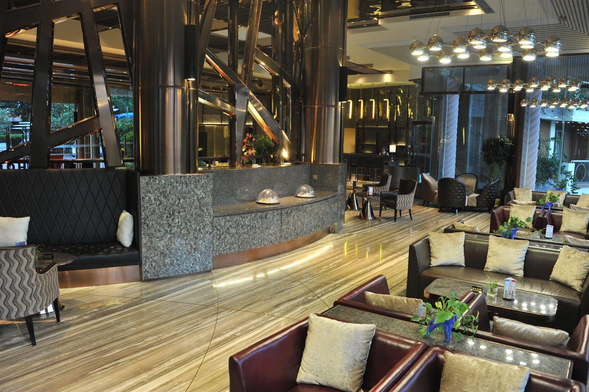 Yihe Hotel Canton Esterno foto