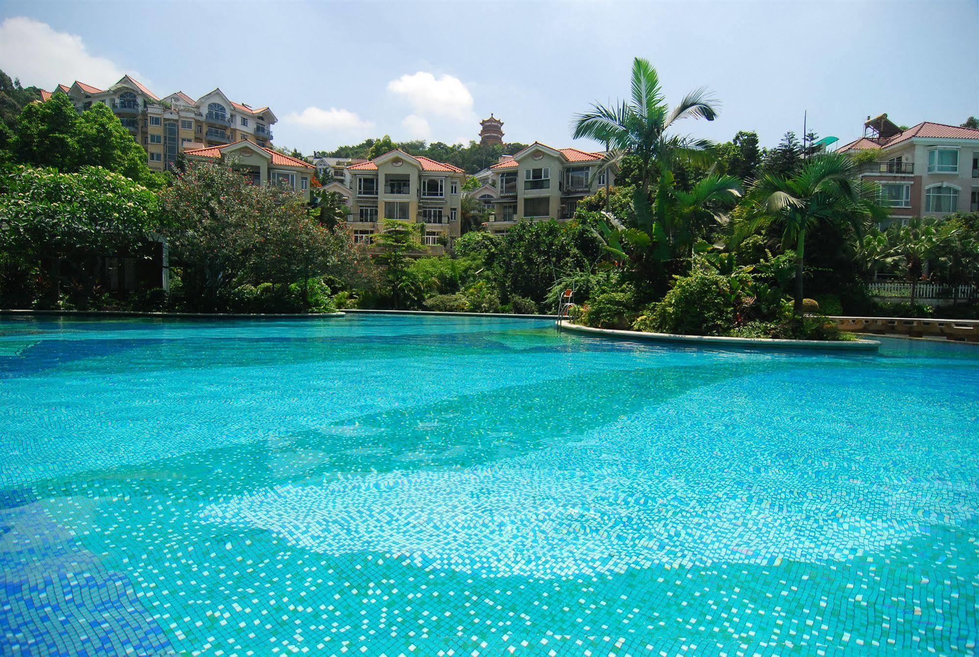 Yihe Hotel Canton Esterno foto