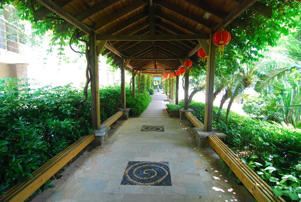 Yihe Hotel Canton Esterno foto